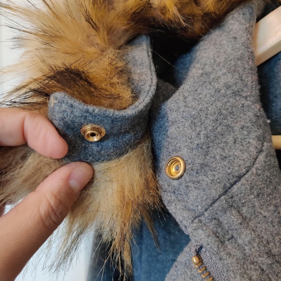 TWIK Simons wool blend coat with removable faux fur trim on hood, size XS - Picture 4 of 5